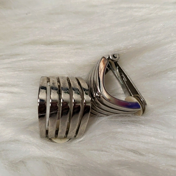 Silver color clip on earrings - Picture 1 of 4